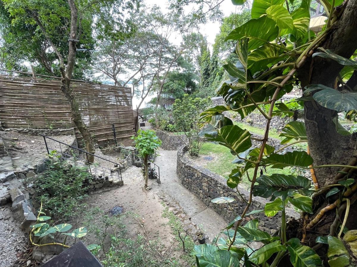 Bed and Breakfast Casita Ysabel Batangas Екстер'єр фото
